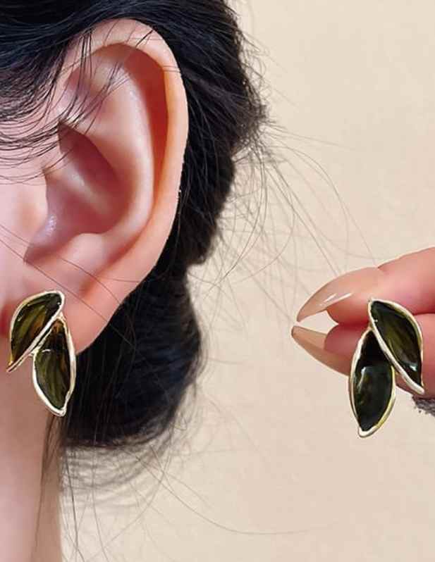 black leaf earrings.